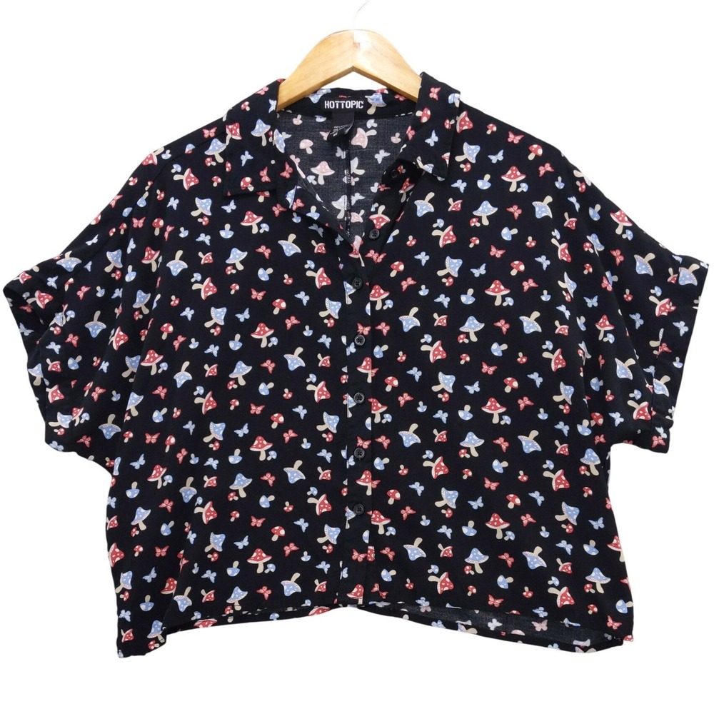 Hot Topic Mushroom Butterfly Cropped Shirt Sz m‎ Black Rayon Button Down